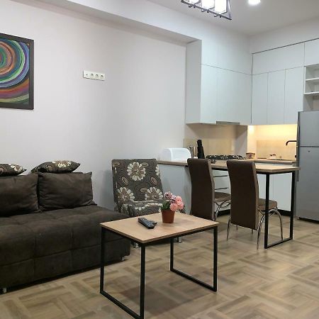 Tomaso Apartment Тбилиси Екстериор снимка
