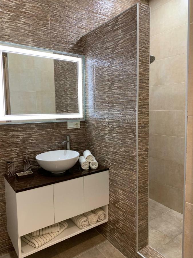 Tomaso Apartment Тбилиси Екстериор снимка