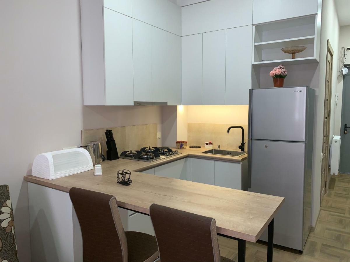 Tomaso Apartment Тбилиси Екстериор снимка