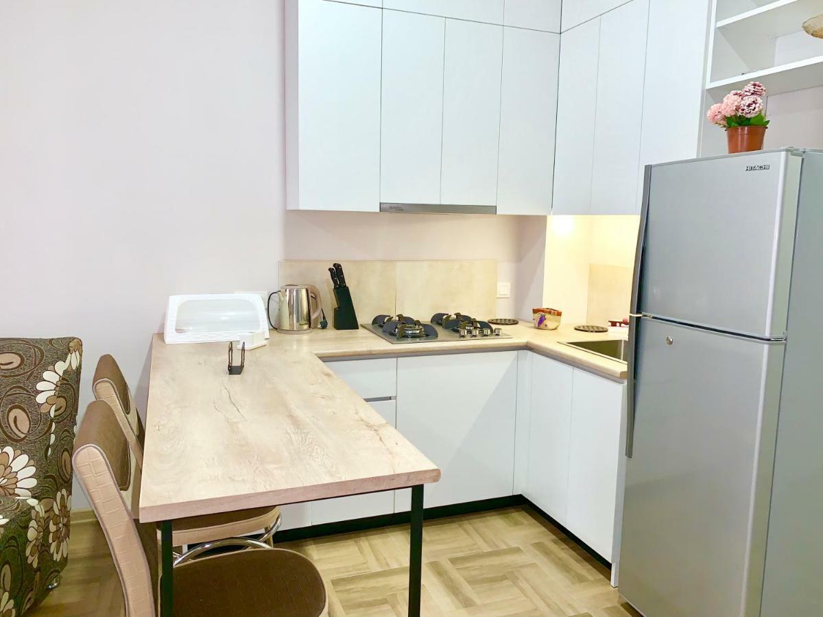 Tomaso Apartment Тбилиси Екстериор снимка