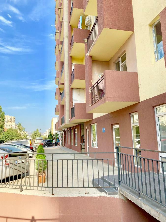 Tomaso Apartment Тбилиси Екстериор снимка