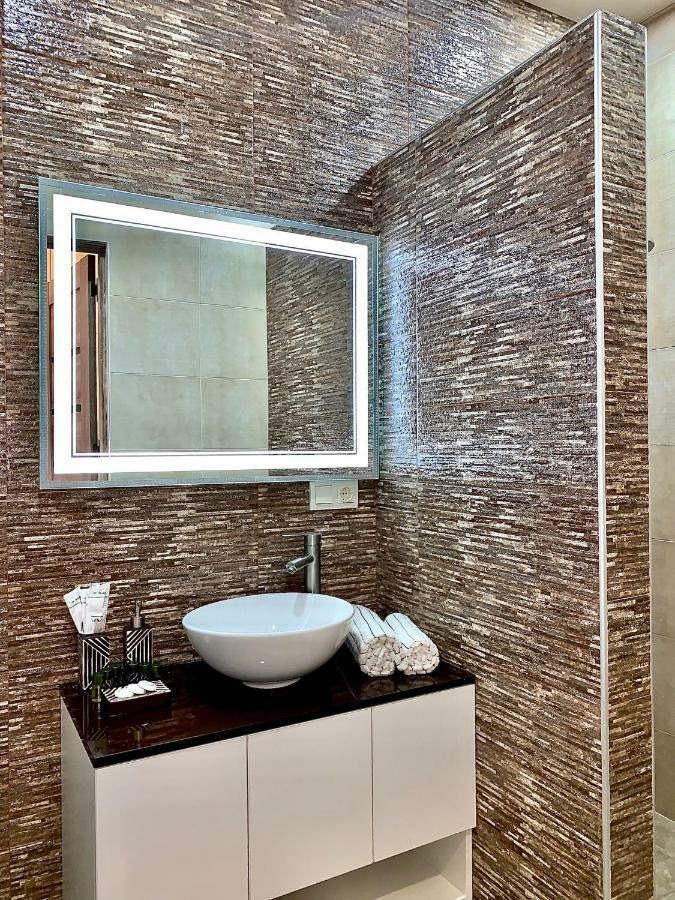 Tomaso Apartment Тбилиси Екстериор снимка