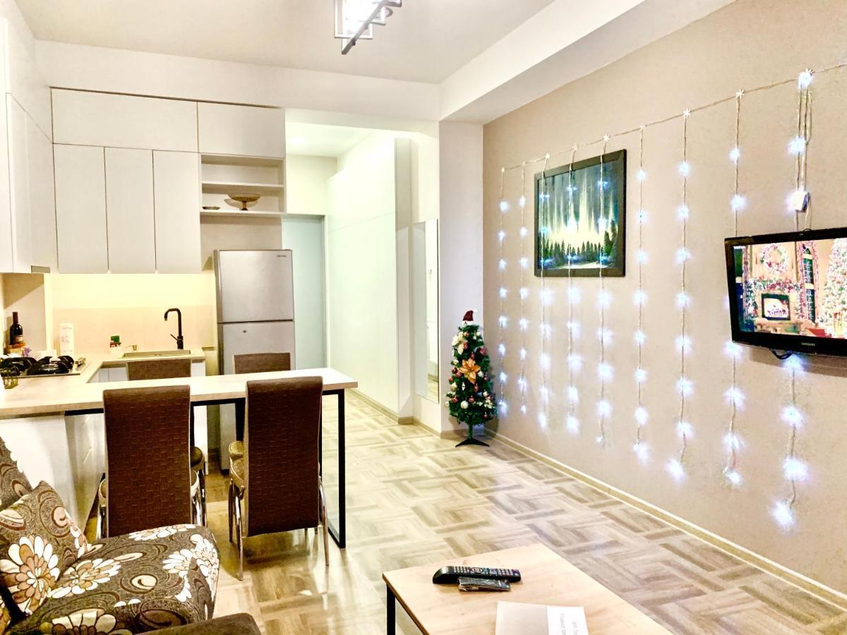 Tomaso Apartment Тбилиси Екстериор снимка