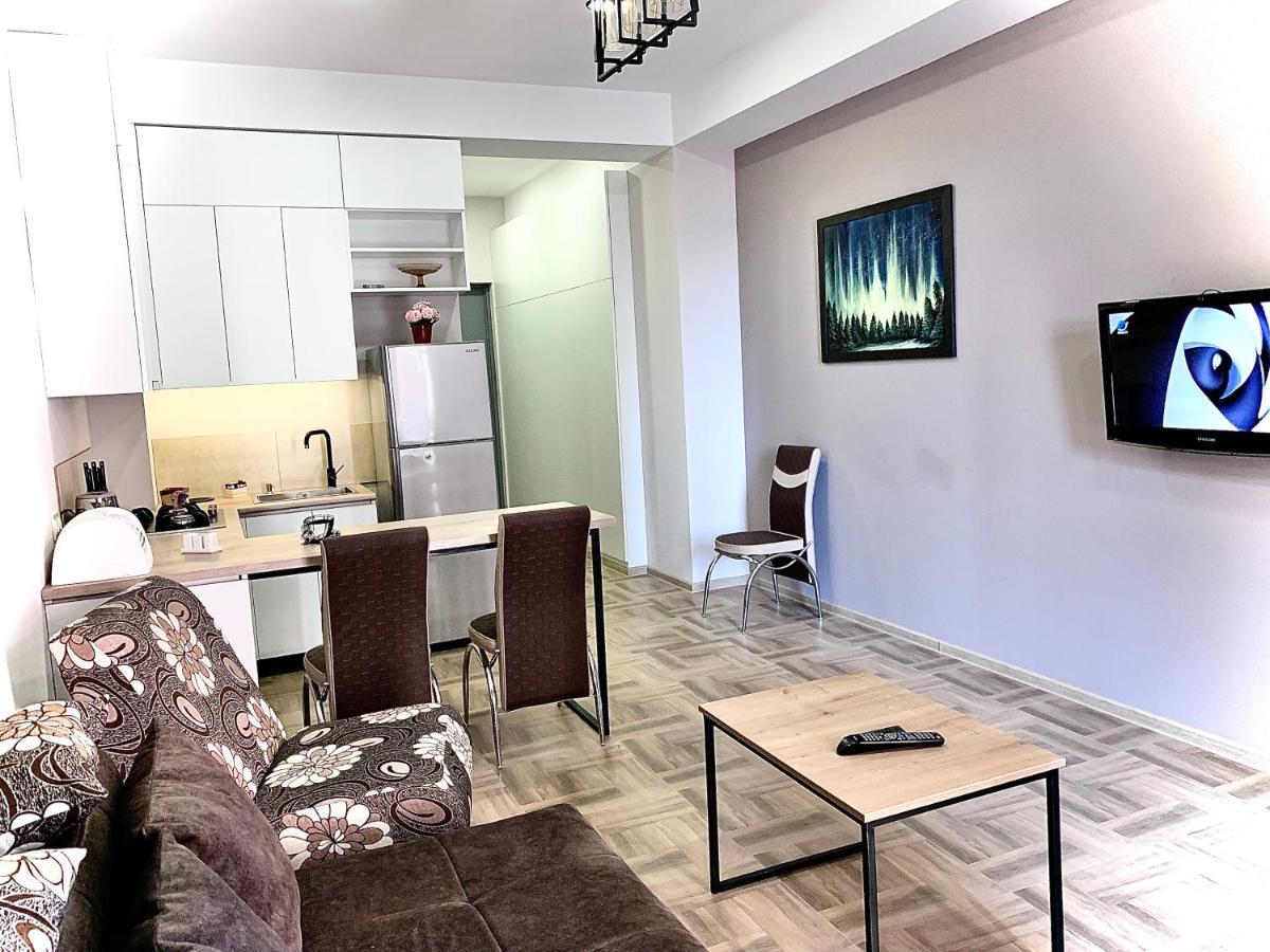Tomaso Apartment Тбилиси Екстериор снимка